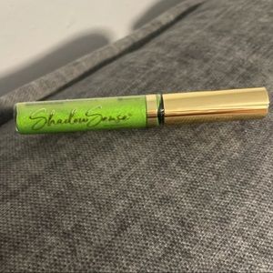 Senegence shadowsence